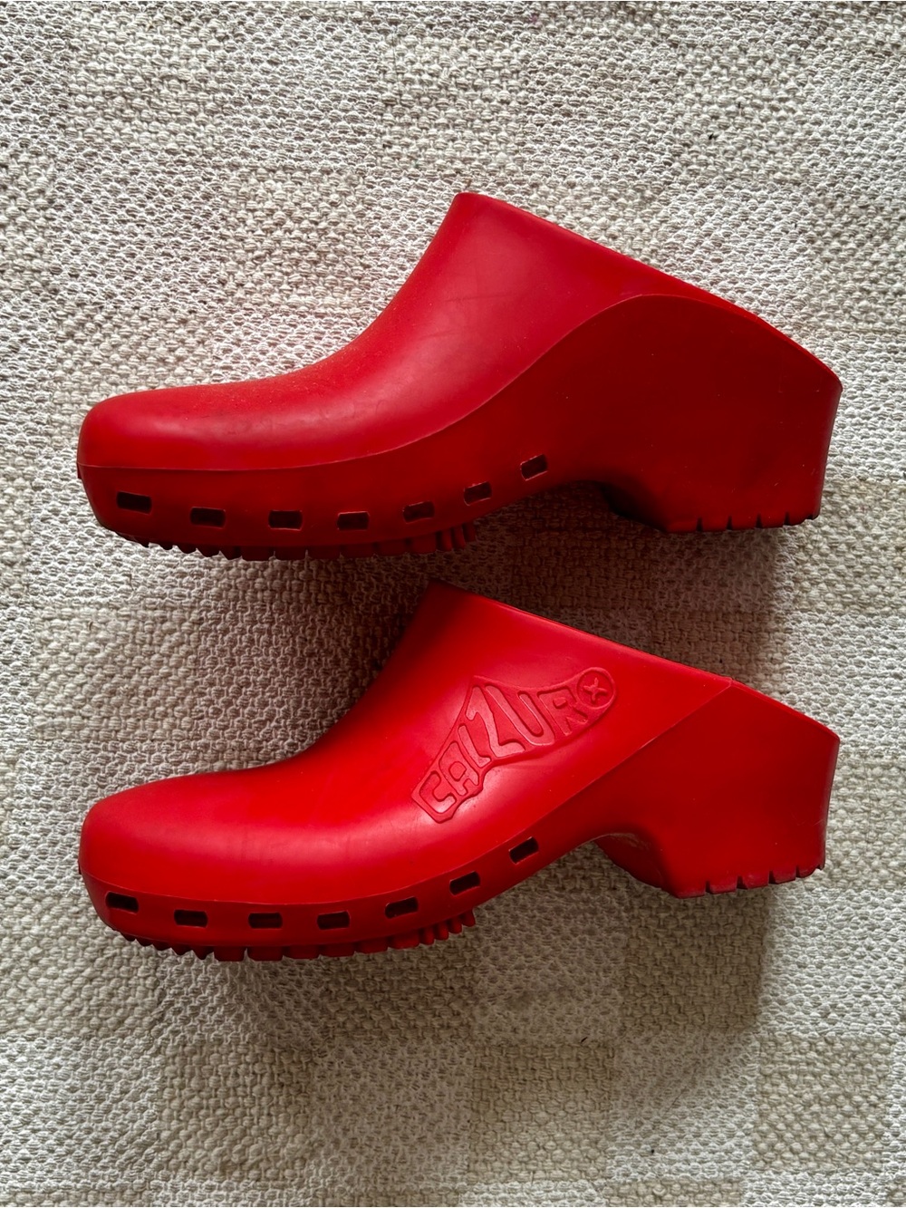 Calzuro Red Classic Clogs - Picture 2 of 5